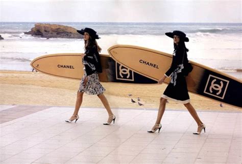 Chanel By The Sea” ส่งไอเทมเด็ดสเก็ตบอร์ดและกระดานโต้คลื่นต้อนรับซัมเม