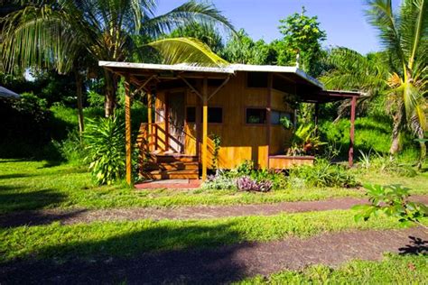 Family-Friendly Cabin Close to the Beach on Hawaii Island