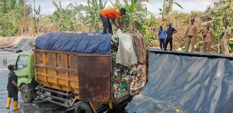 Tpss Tamanmartani Tampung Ton Sampah Per Hari Berita Terkini Jawa