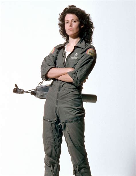 Sigourney Weaver as Ellen Ripley in "Alien", 1979 : OldSchoolCool