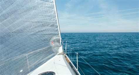 Comparing Types Of Sailing Pros And Cons Of Racing Sailboats Cruising