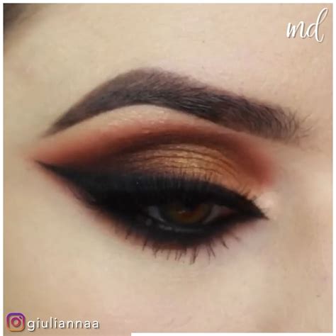 Lilyon Makeup You Can T Go Wrong With This Bronze Eye Look