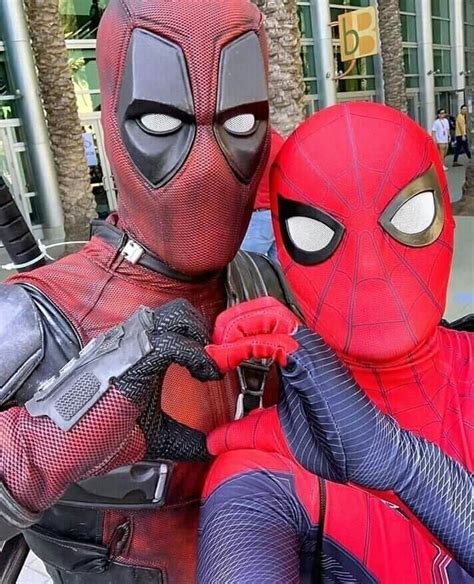 Batgirl Catwoman Spideypool Deadpool Y Spiderman Cute Couple