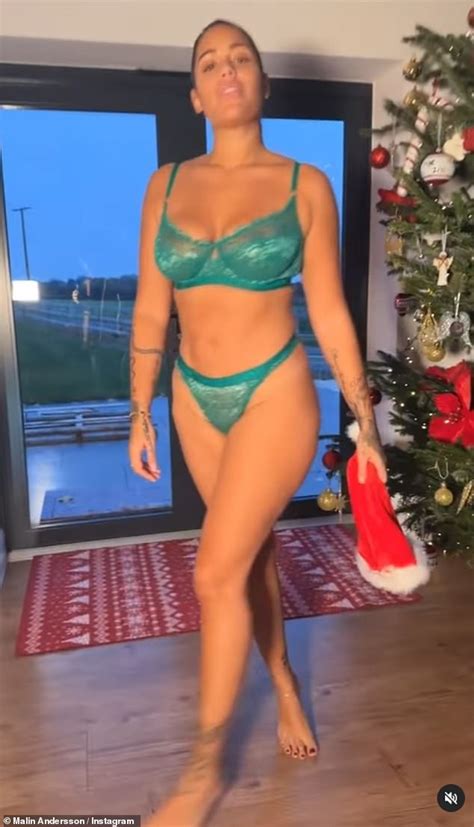 Malin Andersson Shows Off Her Gorgeous Curves In Sexy Green Lace Lingerie Daily Mail Online