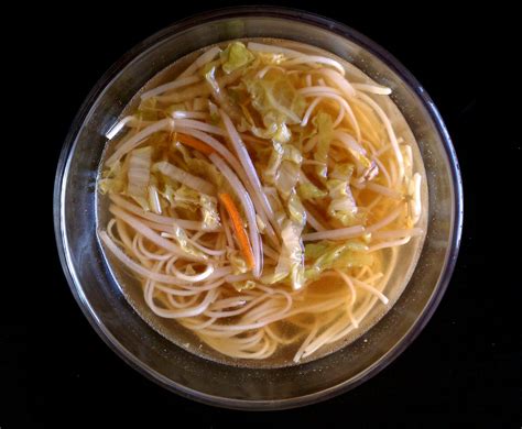 Cheftainment: Chinese Noodle Soup (Vegetarian)