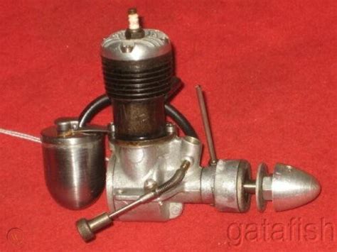 Nice Vintage Vivell Gas Spark Ignition Model Airplane Engine