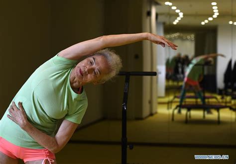 74 Year Old Granny Spends One Hour Every Day In Bodybuilding