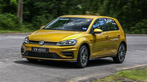 First Impressions Volkswagen Golf Tsi R Line Punches Way Above Its