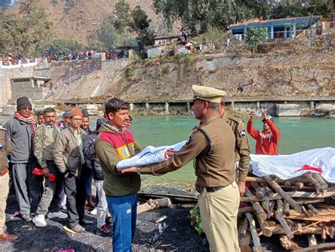 त्रिपुरा में शहीद हुआ बागेश्वर का जवान सैन्य सम्मान के साथ हुई