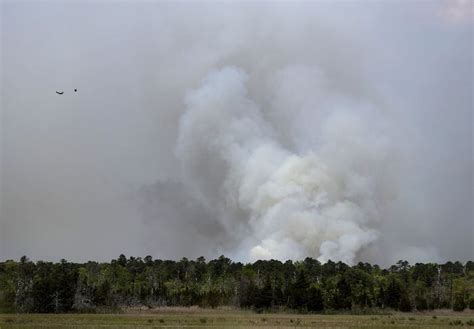 617 Acre N J Forest Fire 75 Contained Homes No Longer Threatened Officials Say