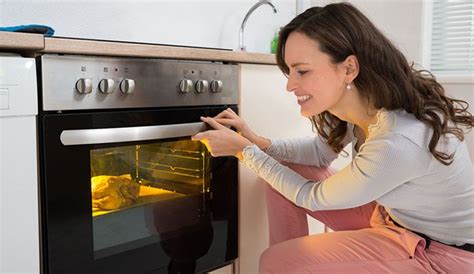 Don't toss it! 7 tips you'll learn from your oven manual | Bemis Appliance