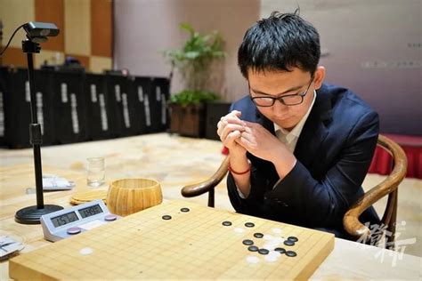 6岁学棋、13岁成职业选手，杭州队丁浩成为中国围棋第一位00后世界冠军！腾讯新闻