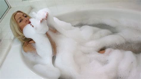 Lexi Shaving Her Pussy In The Tub Wild Coast Clips4sale