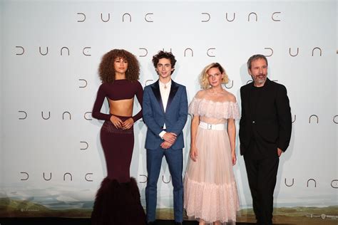 Zendaya and Timothée Chalamet s Dune Fashion Photos Details