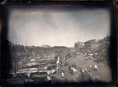 Фото "Река Кутум, запруженная лодками", 6 июля 1898, г. Астрахань ...