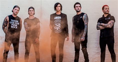 Geeking Out On Music A Sleeping With Sirens Interview