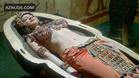 VALERIE LEON Nude AZNude