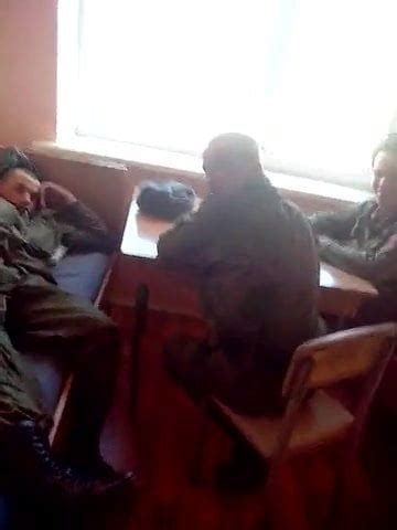 Soldado Gostosinho Flagrado No Banho Gay Porn XHamster