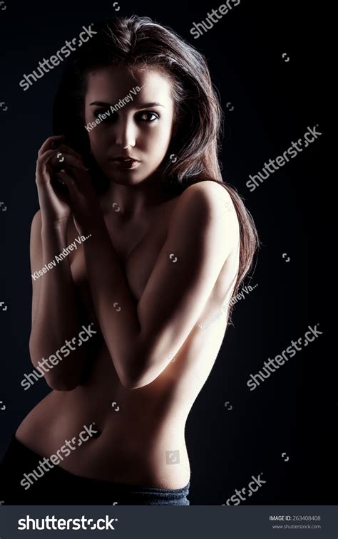 Portrait Sensual Naked Woman Posing Over Foto Stok 263408408 Shutterstock