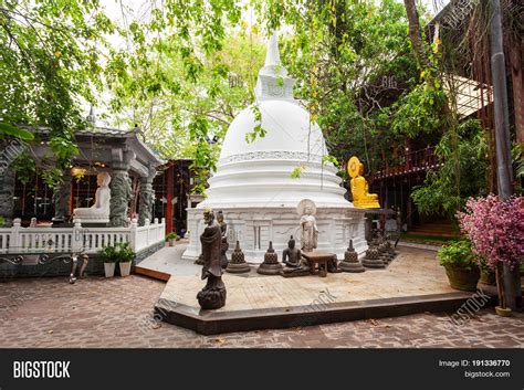 Gangaramaya Temple Image & Photo (Free Trial) | Bigstock