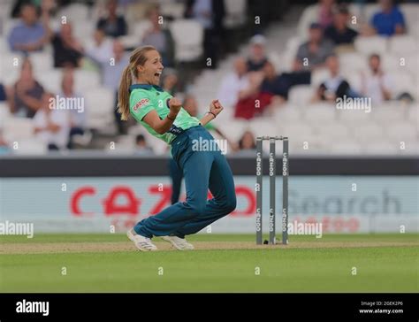 London UK 20 August 2021 Tash Farrant Of The Oval Invincibles