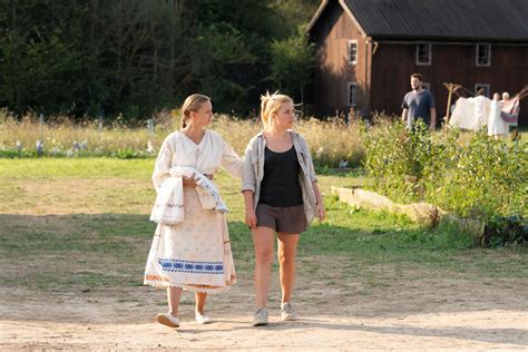 Photo Du Film Midsommar Photo 17 Sur 31 Allociné