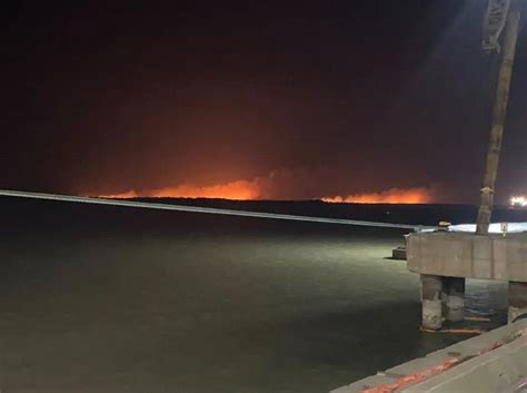 El Humo Y El Olor A Quemado De Los Incendios En El Delta Del Paraná