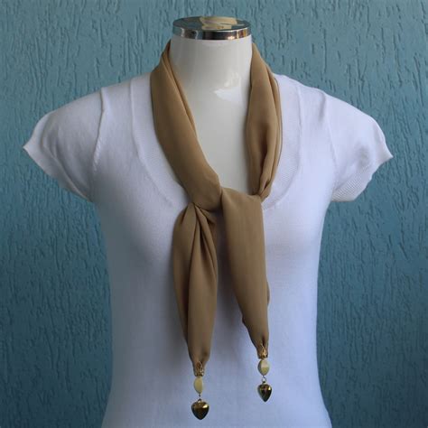 Lenço Nude Pingente Elo Produtos Especiais