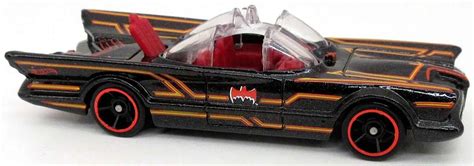 Embalagem Danificada Hot Wheels Batman Classic Tv Series Tv Series Batmobile Universo Hot