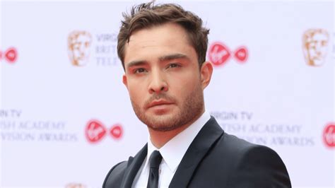 Ed Westwick De Gossip Girl Acusado De Manter Estilista Como