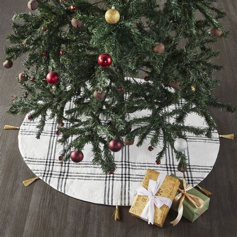 plaid tree skirt 2