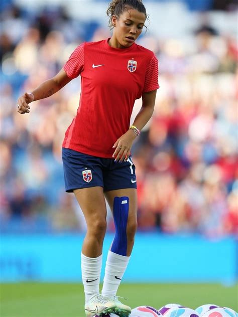 Norwegian Soccer Babe Celin Bizet Ildhusoy Femi Sports