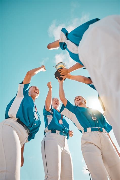 The Best Exercises For Softball Players Of All Ages - Uniform Store