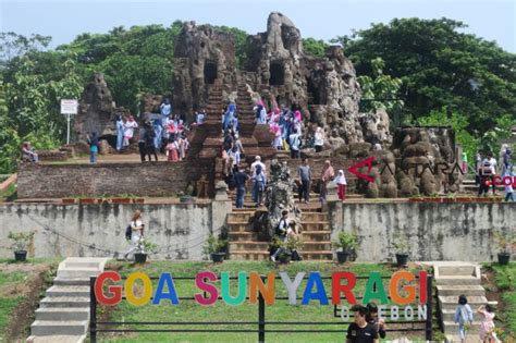 15 Destinasi Wisata Di Cirebon Banyak Spot Foto Okezone Travel