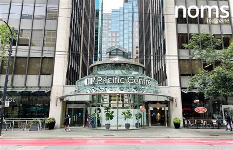 CF Pacific Centre Mall | Things To Do & See | Vancouver Food Blog