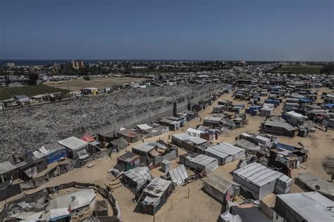 Al Menos Muertos En Un Ataque Israel En Jan Yunis Cerca De La