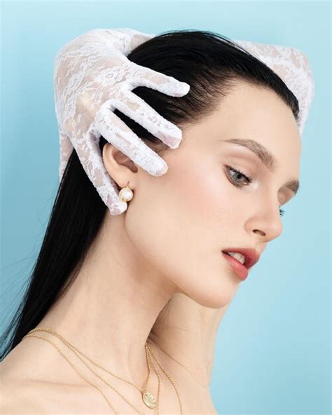 Premium Photo Portrait Of Sexy Brunette Woman With Makeup Posing With Hand On Bare Shoulder