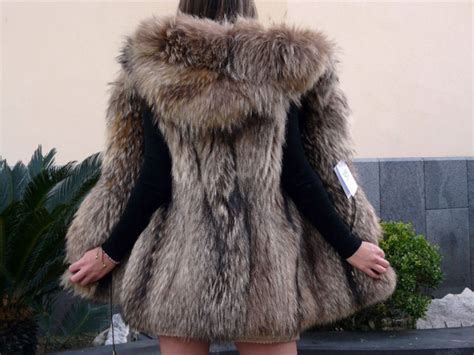 Hooded Finnish Raccoon Fur Vest Cars Clothes Raccoon Hoods Fur Coat