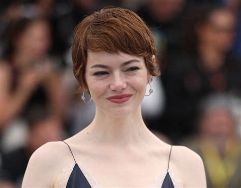 Emma Stone y la razón por la que mantuvo en secreto durante meses que