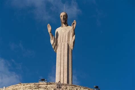 Jesus Statues Christ The Redeemer Statues Around The World