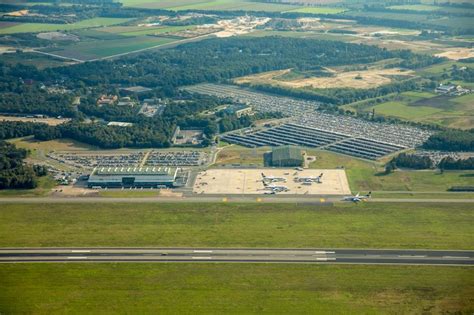 Luftaufnahme Weeze Gel Nde Des Flughafen Airport Weeze Flughafen