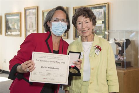 SCH 0911 2022 UofL Gold Standard Of Optimal Aging Award Lu Flickr