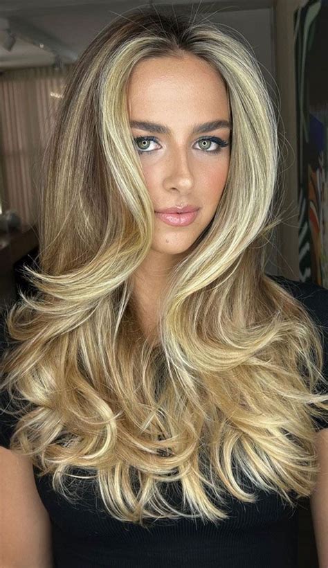 Trendy Hair Colour Ideas Hairstyles Honey Blonde Highlighted