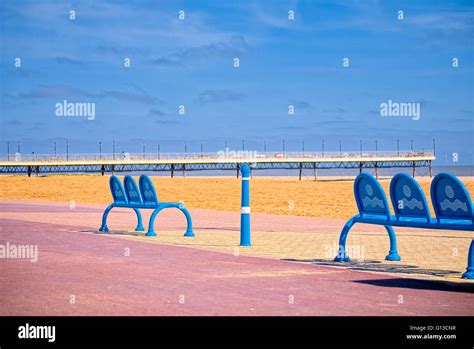 Skegness seafront hi-res stock photography and images - Alamy