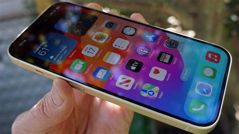 Some Iphones Are Mysteriously Turning Off At Night Ios 1703 Could