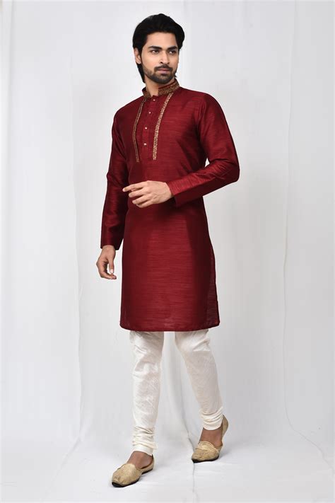 Buy Maroon Art Silk Plain Mandarin Collar Kurta Set For Men By Aryavir