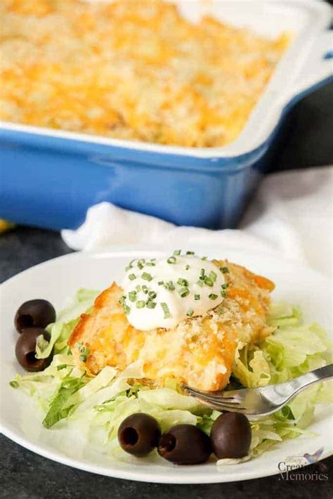 Green Chile Chicken Enchilada Casserole Bake For An Easy Dinner Everyone Will Love