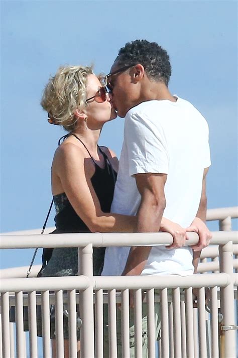 GMA Co Stars Amy Robach TJ Holmes Kiss Pack On The PDA In Steamy