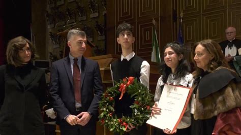 Giulia Università di Padova conferisce laurea alla memoria ypdx