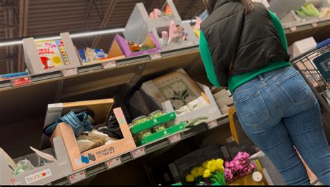 Bigbooty Latina Milf In Jeans Tight Jeans Forum